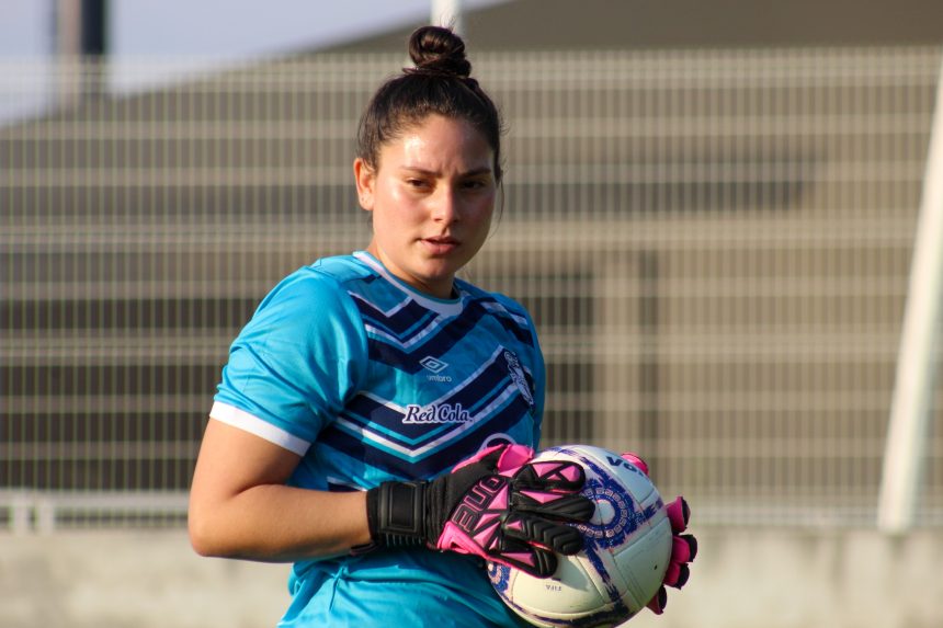 La guardameta Siena Ruelas refuerzo del Puebla Femenil