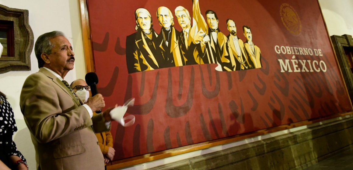 Gobierno de Culiacán incluye a AMLO junto con los héroes de la patria en mural