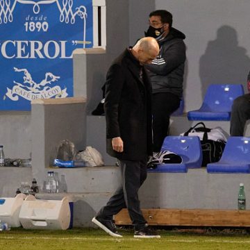 Zidane se mantiene en el Real Madrid