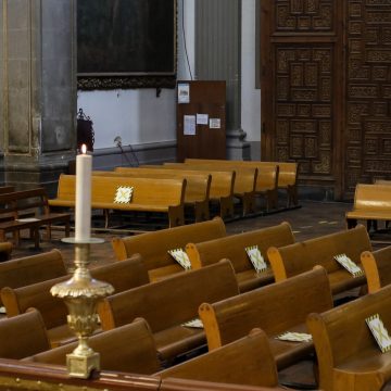 (FOTOS Y VIDEO) Obispo Tomás López oficia la misa dominical en catedra