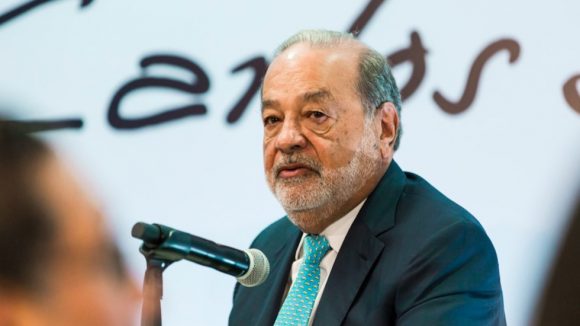 El empresario Carlos Slim es dado de alta