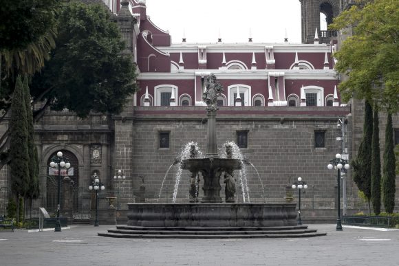 (FOTOS Y VIDEO) Zócalo de Puebla sin adornos navideños