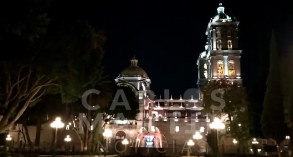 (VIDEO) Iluminan monumentos de color naranja para crear conciencia y prevenir la violencia contra las mujeres