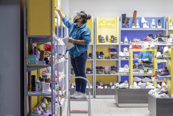 ECONOMÍA . REAPERTURA COMERCIOS En crisis los comercios del Centro Histórico de Puebla