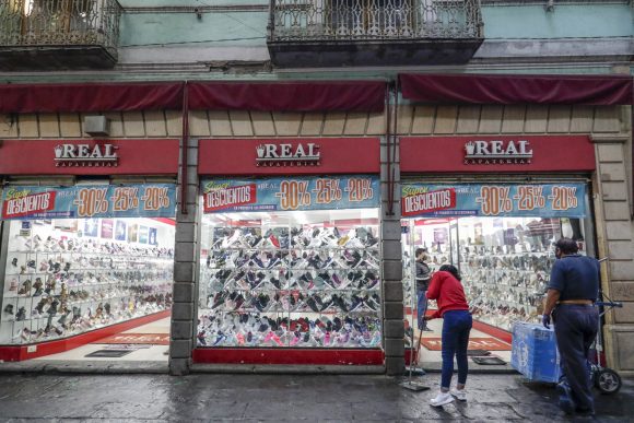 Los pequeños comercios generan más de dos millones de autoempleos