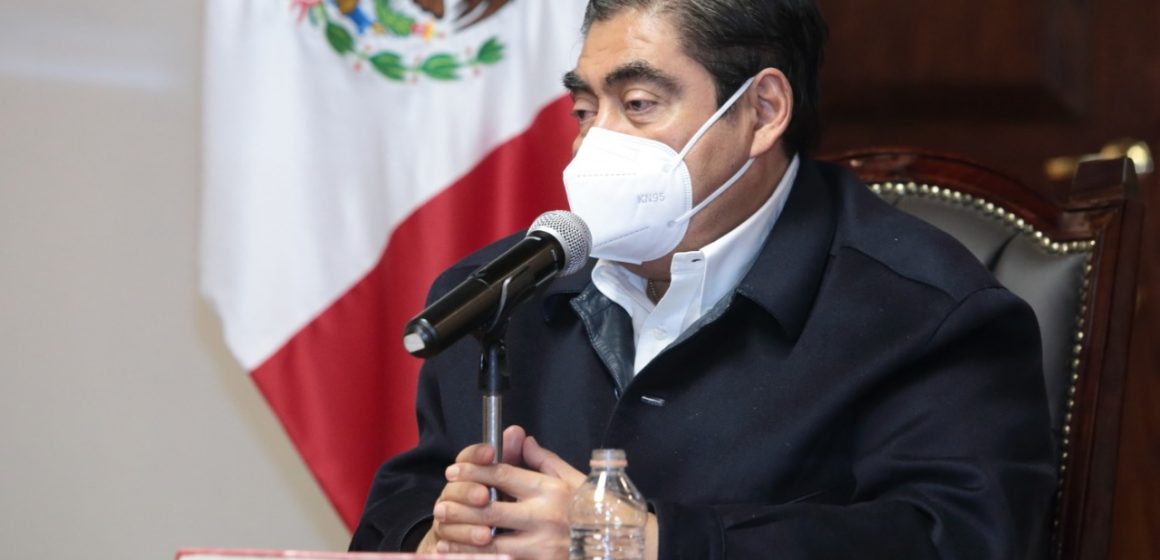 Puebla contribuye con la cruzada nacional para la aplicación de la vacuna: Barbosa