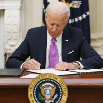 Joe Biden anuncia cuarentena para viajeros que lleguen a Estados Unidos