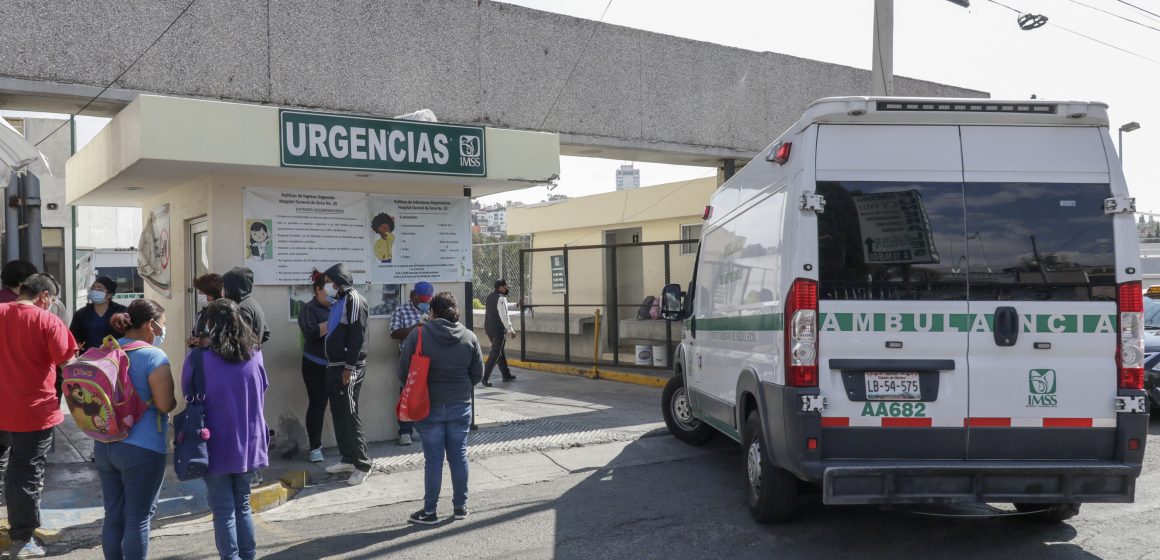(VIDEO) Decenas de familiares esperan informes de pacientes con COVID-19 en La Margarita