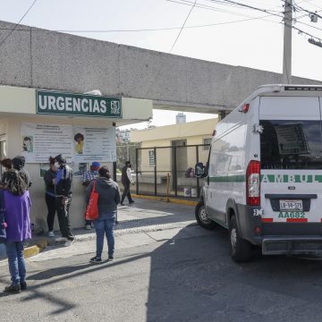 (VIDEO) Decenas de familiares esperan informes de pacientes con COVID-19 en La Margarita