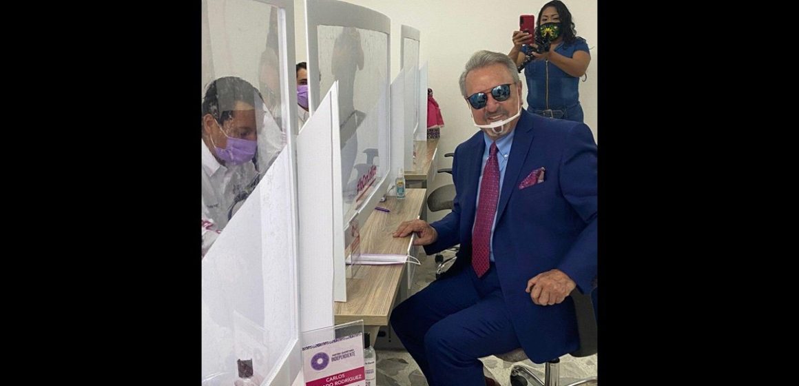 “Quico” se registra para alcaldía ó gubernatura de Querétaro