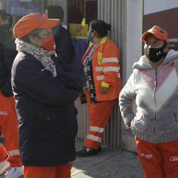 Ayuntamiento de Puebla acuerda aumento de 24% en prestaciones y 4% salarial para trabajadores de limpia