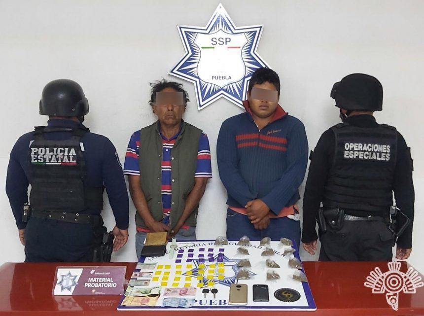 En Amozoc, Policía Estatal detiene a dos presuntos distribuidores de droga