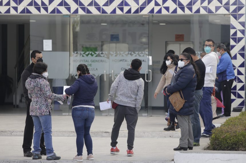 APLICACIÓN DE VACUNA Se podrían haber evitado en México 190 mil muertes por Covid-19 en 2020: OMS