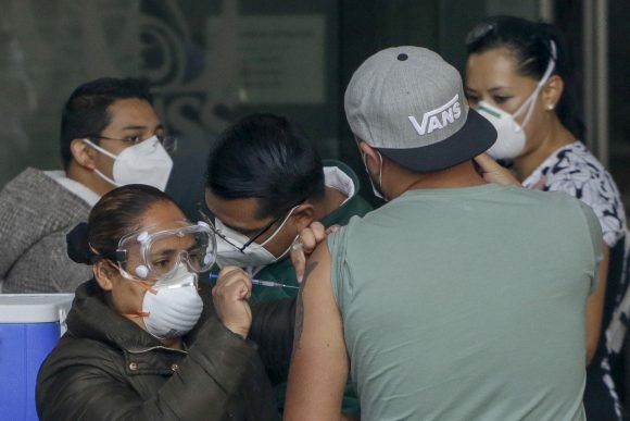 Próximo lunes inicia la vacunación en 23 municipios del interior del estado para personas de 30 a 39 años: Salud