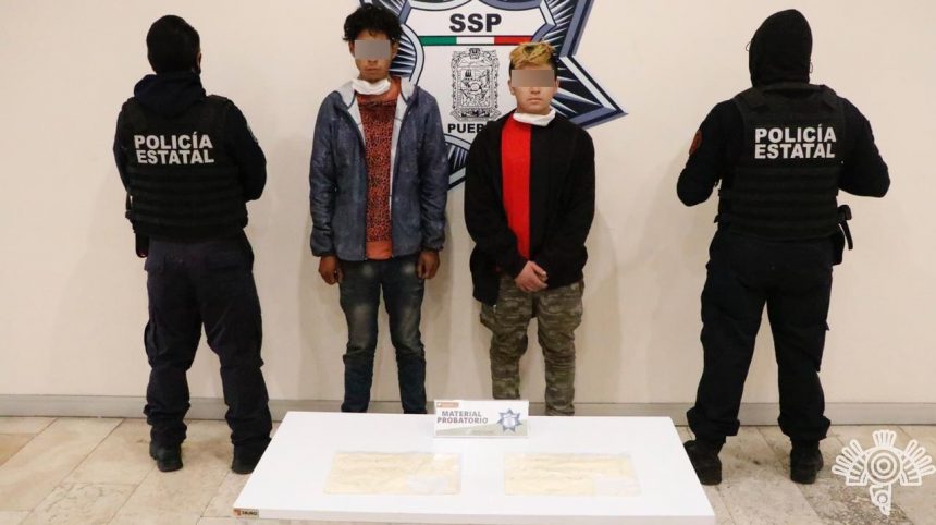 Detiene Policía Estatal a presuntos distribuidores de droga de “La Comadre”