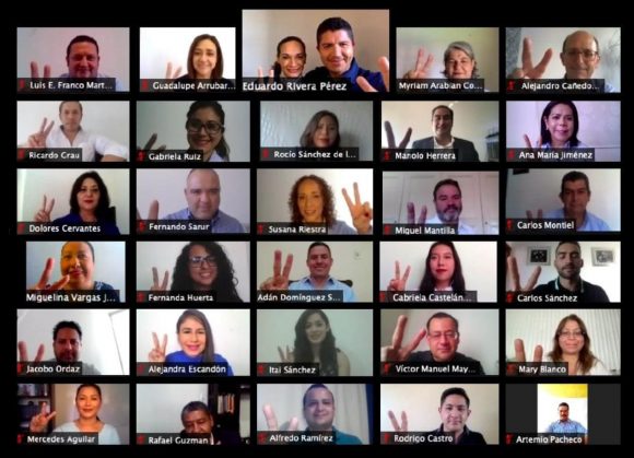 Se registra Eduardo Rivera para alcalde de Puebla, presenta planilla plural