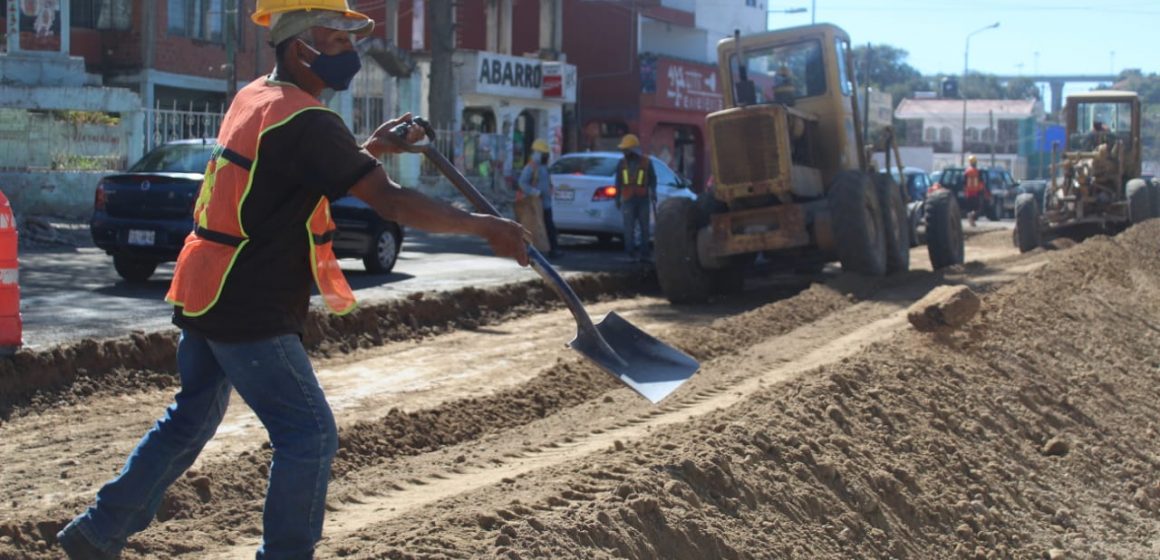 Ayuntamiento de Puebla rehabilita con concreto hidráulico la calle Josefa Ortiz de Domínguez