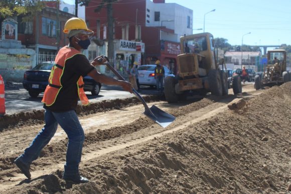 Ayuntamiento de Puebla rehabilita con concreto hidráulico la calle Josefa Ortiz de Domínguez