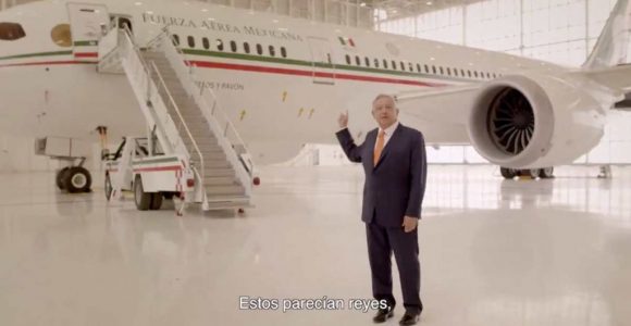 AMLO pide a empresarios “ser solidarios” y comprar el avión presidencial