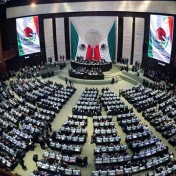 Envía López Obrador iniciativa para reformar Ley de Industria Eléctrica