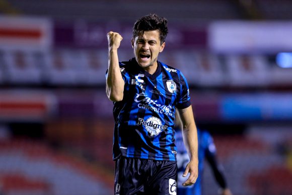 GALLOS El Querétaro goleó al Pachuca en el arranque de la fecha 5