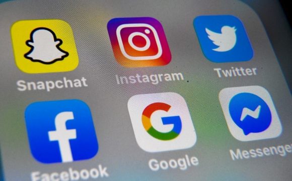 Riesgos graves de censura en la propuesta de regulación de las redes sociales por Lilia Vélez