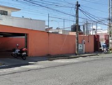 Grupo armado roba dos vehículos en autolavado Villas del Carmen