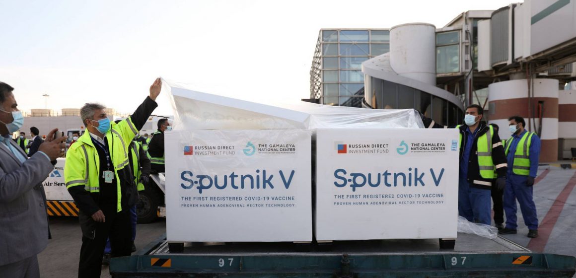 Rusia admite no tener la capacidad para satisfacer demanda de vacuna Sputnik V