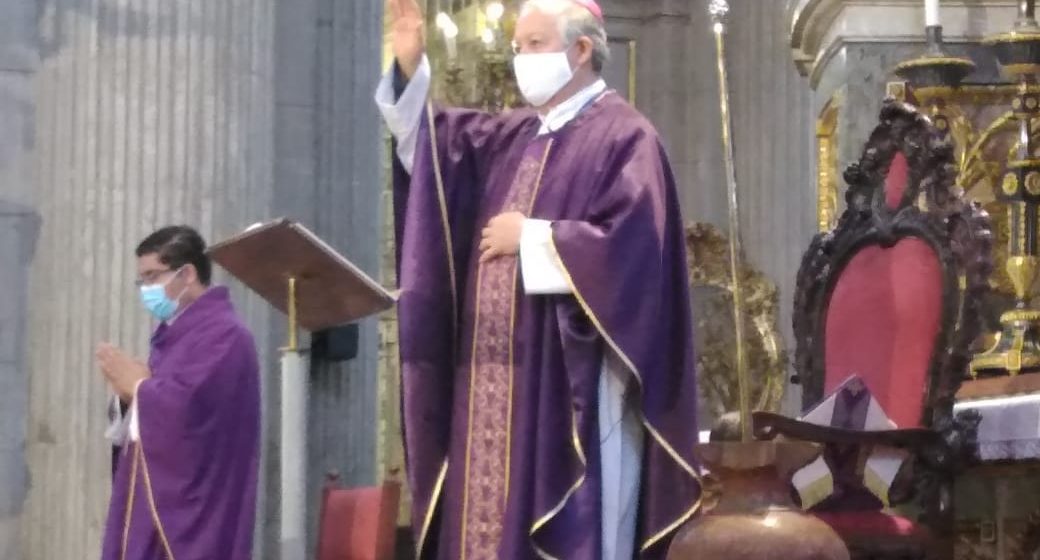 Inconformes los fieles católicos por cierre de iglesias los días domingo, afirma Arzobispo