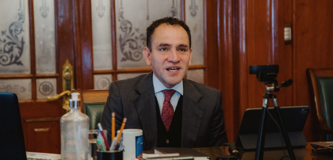 Arturo Herrera no será gobernador en Banxico