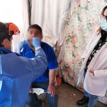 Otorgan Salud atención a familia de Chignahuapan con síntomas de COVID