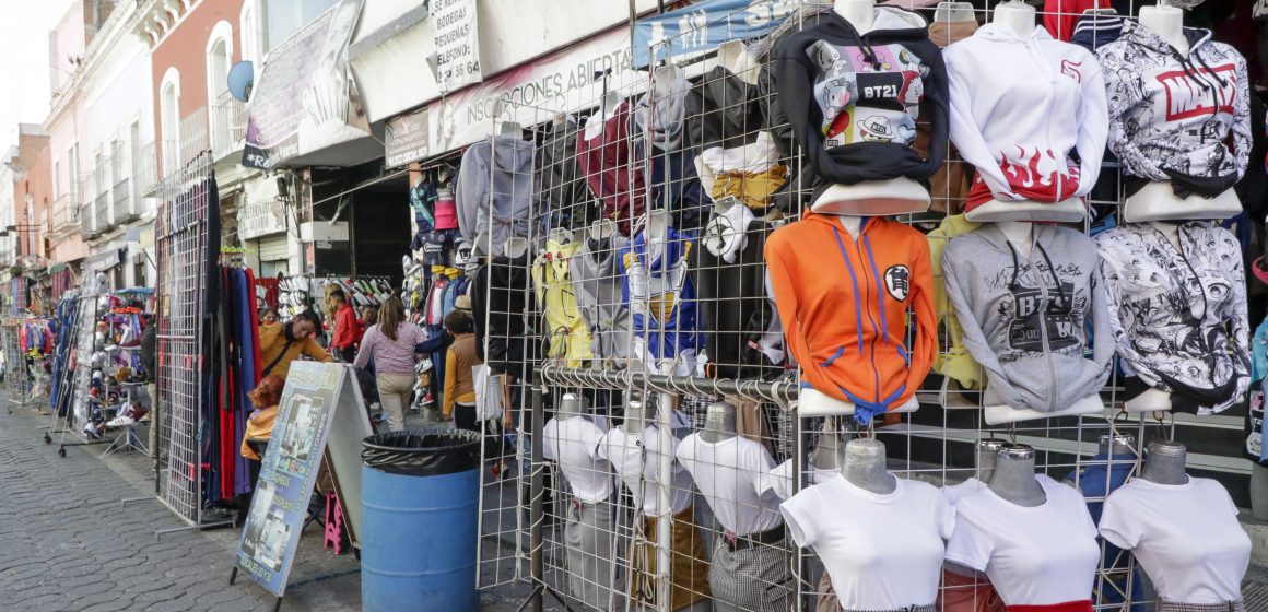 Invasión de ambulantes afecta al comercio establecido del Centro Histórico