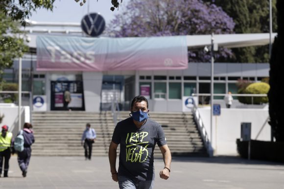 Amplía VW paro técnico en línea de Jetta