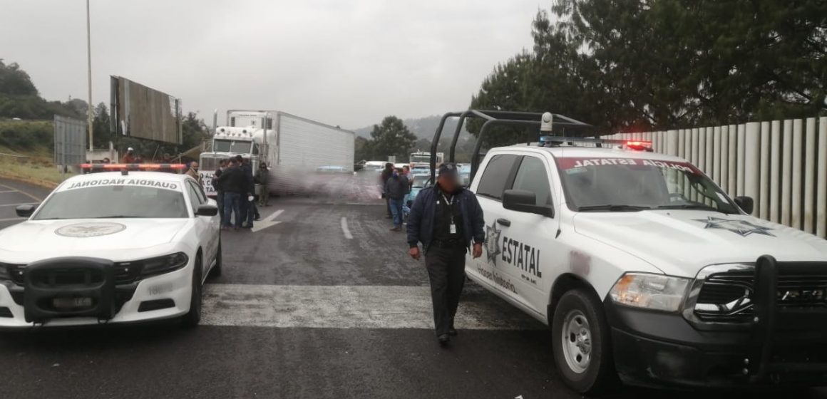 (VIDEO) Bloquea AMOTAC carreteras de Puebla piden frenar inseguridad, “mordidas”, alza de gasolina y casetas