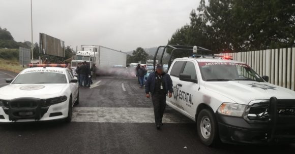 (VIDEO) Bloquea AMOTAC carreteras de Puebla piden frenar inseguridad, “mordidas”, alza de gasolina y casetas