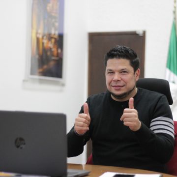 Con ley del notariado se acabaron los premios: Biestro