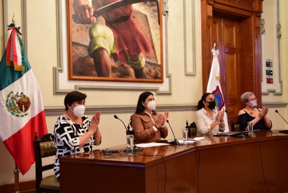 El Ayuntamiento de Puebla reconoció a representantes de los comités del Programa Vecinos en Construcción de la Paz