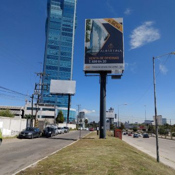 Ejecuta Medio Ambiente retiro de estructuras publicitarias por incumplir normatividad