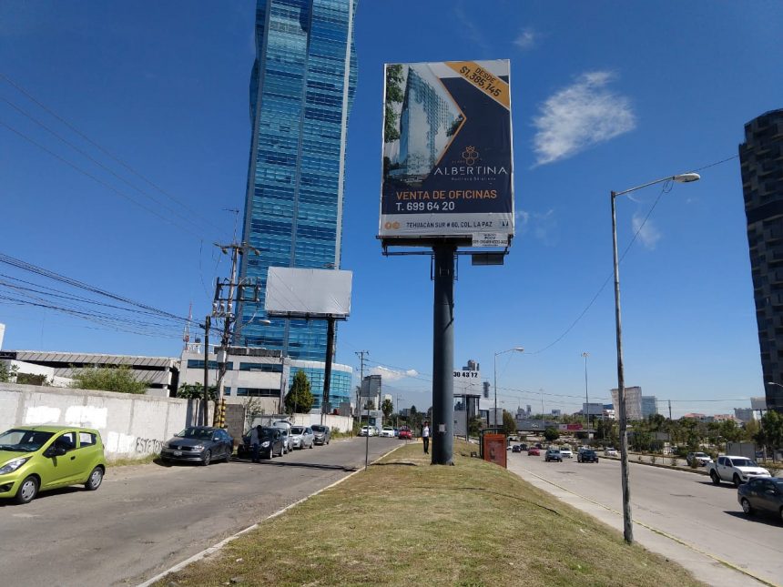 Ejecuta Medio Ambiente retiro de estructuras publicitarias por incumplir normatividad