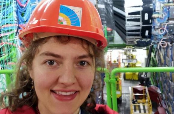 35ef8700-b818-4e7f-a83e-5b87542bd476 Egresada BUAP desarrolla en Alemania nuevas teorías para explicar fenómenos de la Física de Partículas