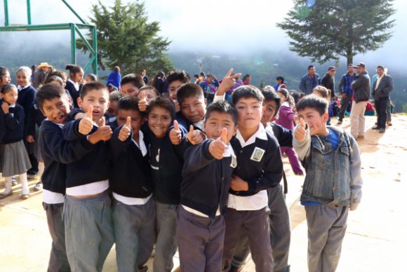 3d10c9c21f6f61faeefd4aa27b190def_L Autocinema a favor del programa Todos a la Escuela