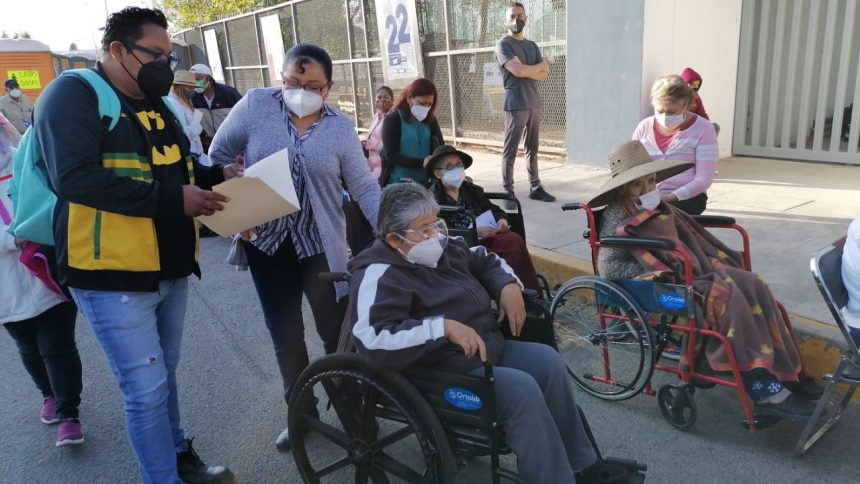 59d4cb25-9817-4276-ba39-c7e708a7b0e6 Bajan las quejas contra coordinadores de la vacuna anti Covid