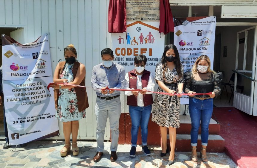 5c121610-b1a5-4837-b405-91211f56bb0a En Tecali de Herrera, SEDIF instala décimo Centro de Orientación