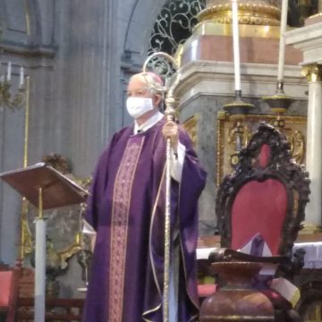 Proteger a la familia y a la mujer pide arzobispo de Puebla