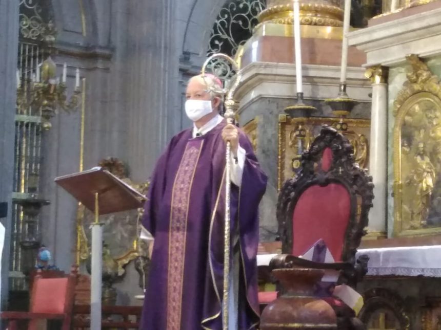 Proteger a la familia y a la mujer pide arzobispo de Puebla