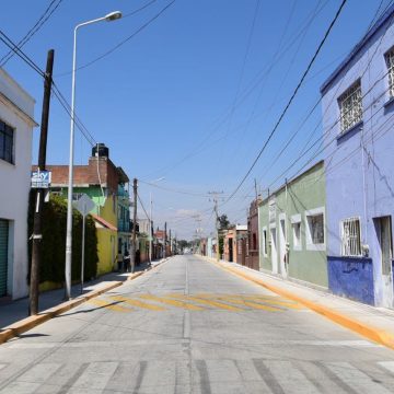 Gobierno de la Ciudad rehabilita calles con concreto hidráulico en zona CAPU