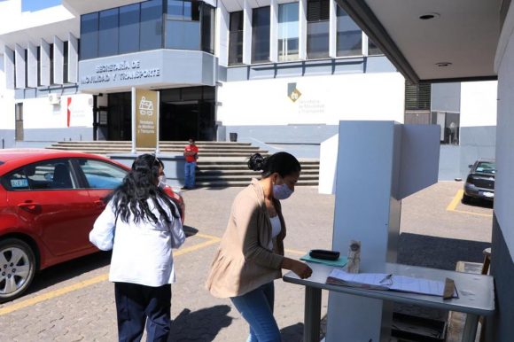 Continúa SMT con trámite de documentos en oficinas de La Paz