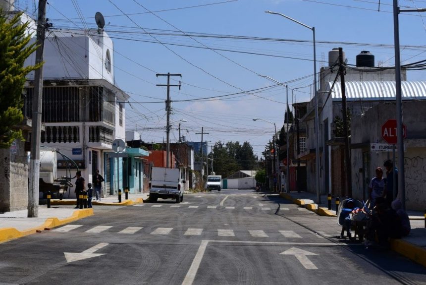 Entrega Ayuntamiento de Puebla calles por más de 24 millones de pesos en San Baltazar Campeche