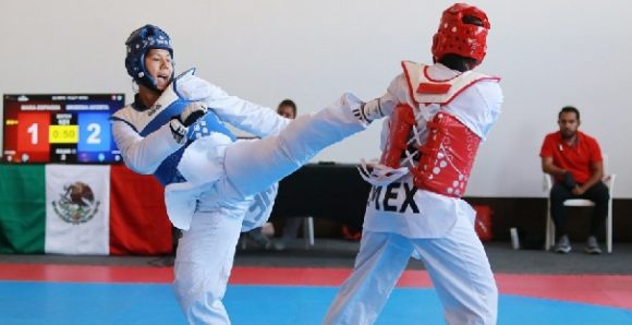 María Espinoza y Briseida Acosta viajaron para participar en Abierto de TKD en Sofia