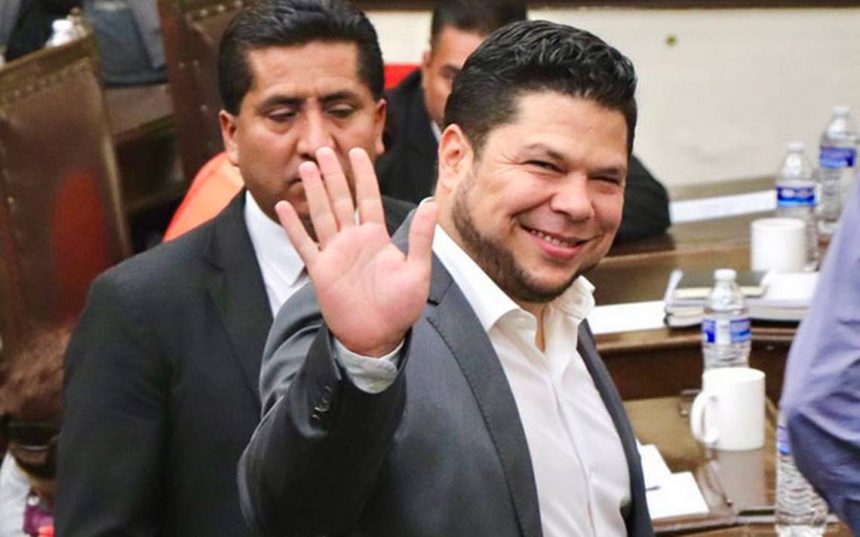 Gabriel Biestro asegura que la Ley del Notariado acabará con la entrega discrecional de patentes